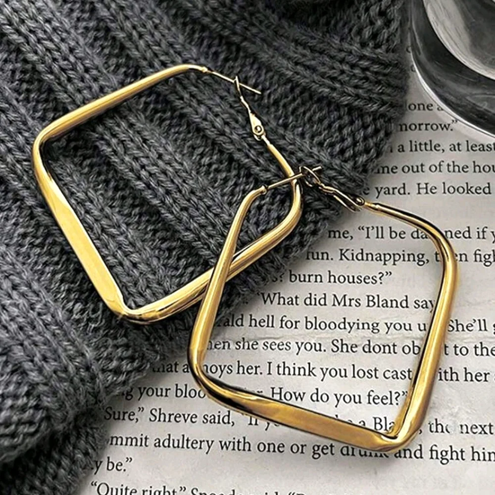 Square Hoops - Picture 3 of 7